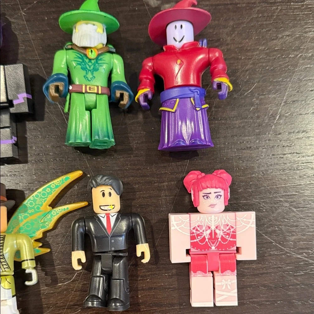 Vibrant Action Figures Playset Roblox figure set toys kids gaming set of 10 - Picture 3 of 5